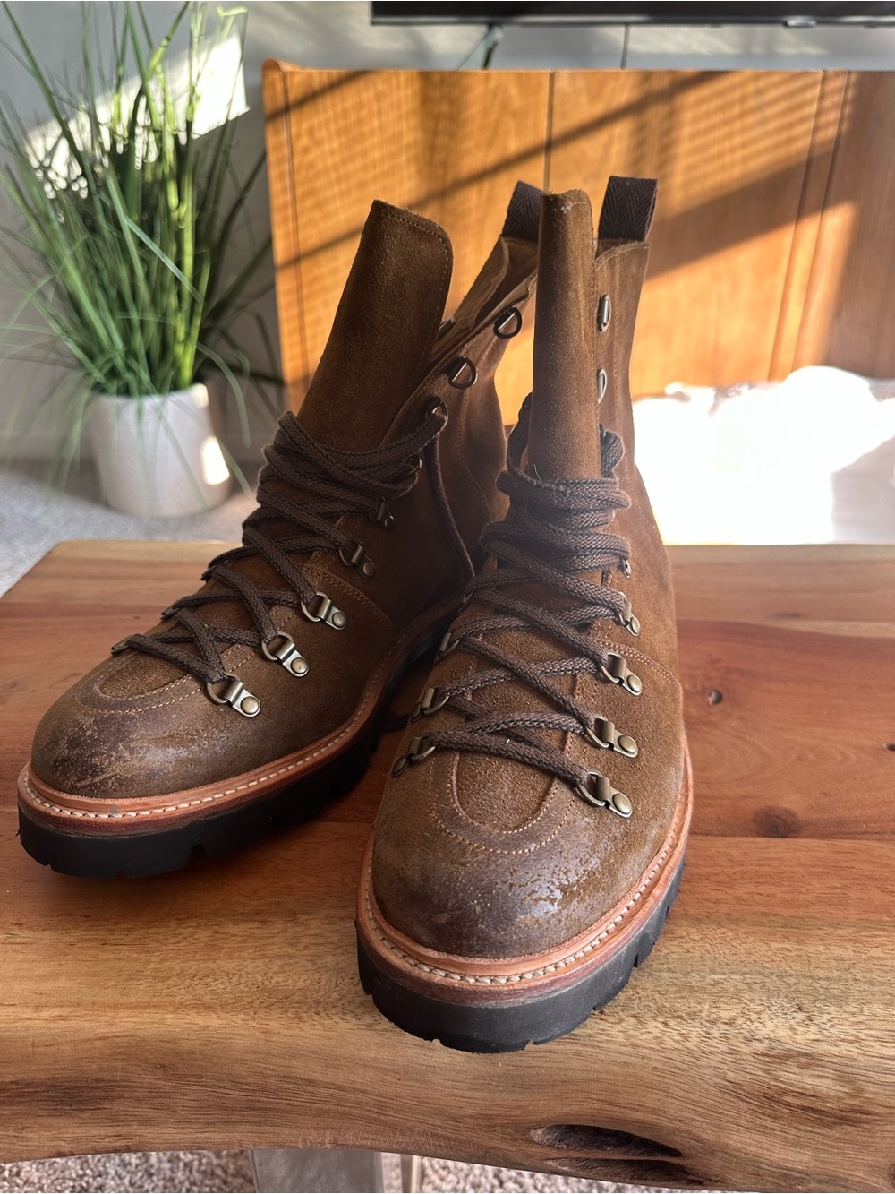 GRENSON Men's Brown Suede Hiking Boots - Rugged Trail Style